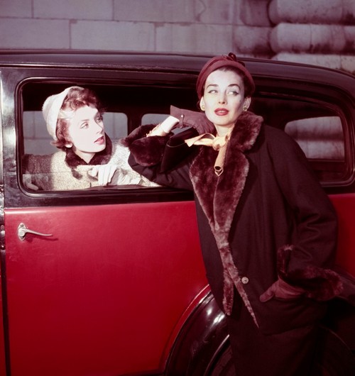 Dorian Leigh e Suzy Parker, foto di Georges Dambier, 1954