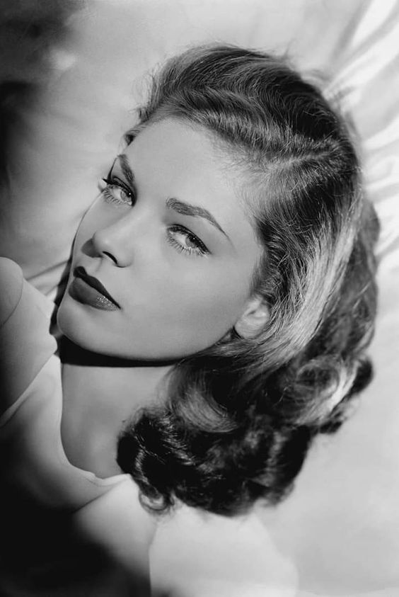 Un primo piano di Lauren Bacall, anni Quaranta circa